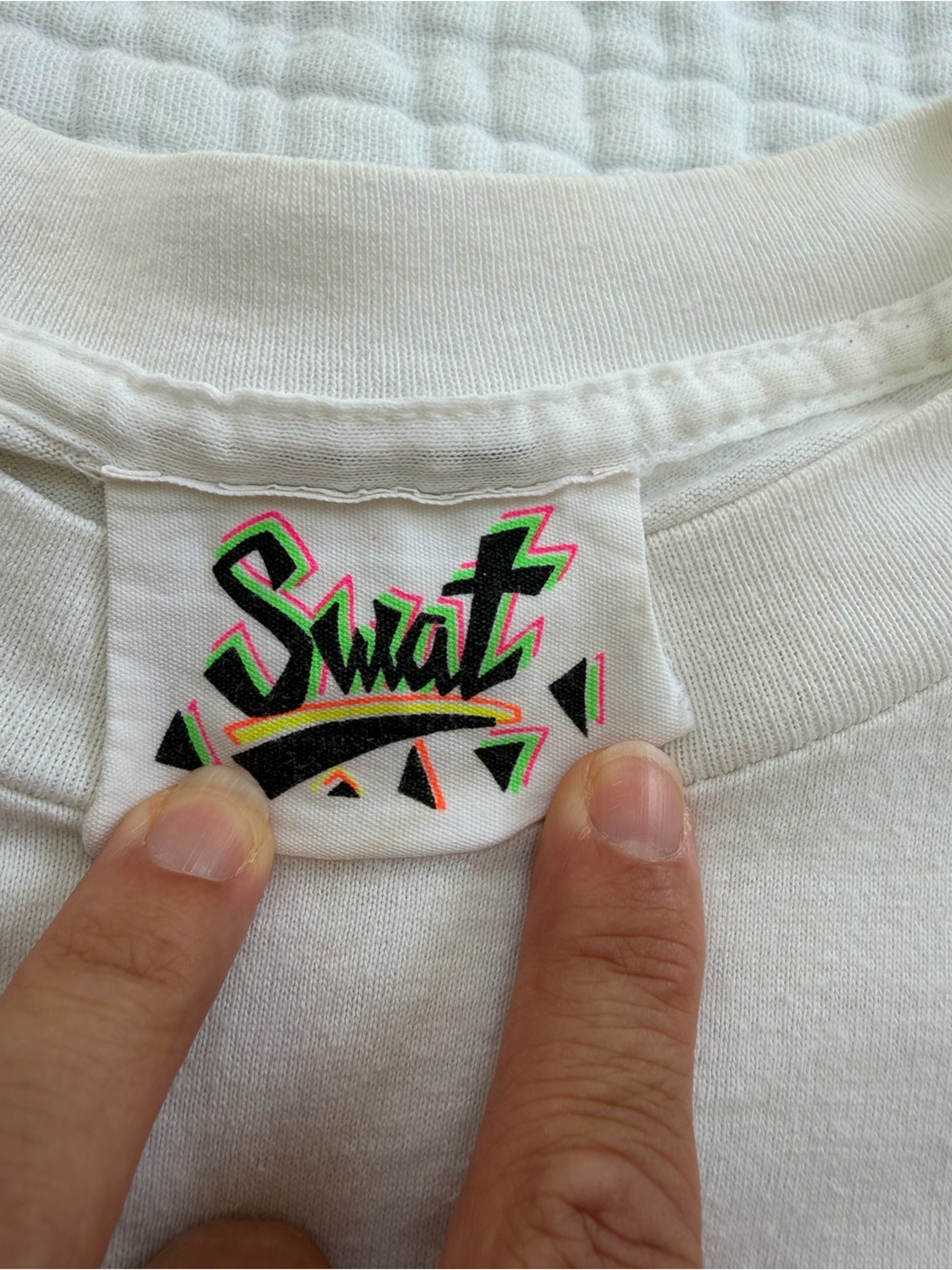 Vintage 80s 90s Neon Beach Graphic T Shirt Single Stitch One Size USA - Picture 5 of 10